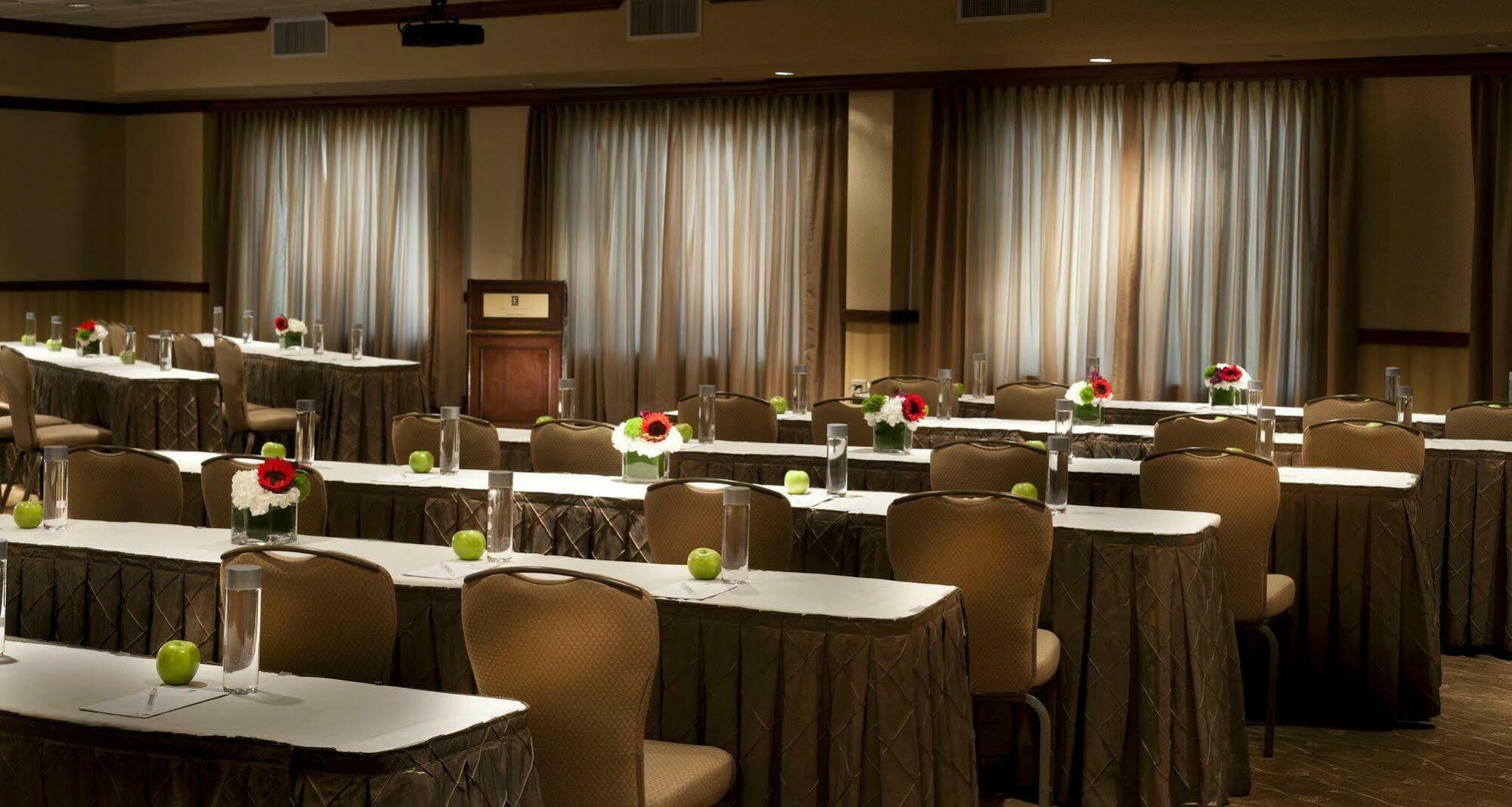 Embassy Suites By Hilton Fort Worth Downtown Eksteriør bilde